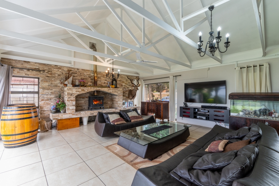 4 Bedroom Property for Sale in Rouxville Western Cape